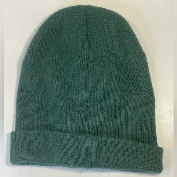 Levi's Men's Beanie Green Comfy Leather Logo Patch Hero Hat Winter Ribbed Knit - Picture 4 of 9